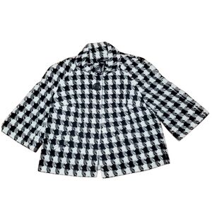 East 5th Black & White Houndstooth Pattern Crop Jacket Size S.